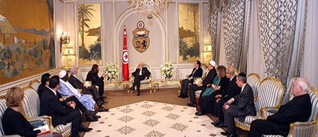 وفدا فرنسيا عن الديانات التوحيدية الثلاث يعبر للسبسي عن تضامنه مع تونس