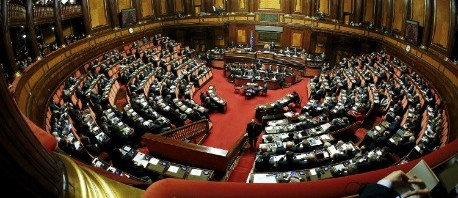 إيطاليا: برلمانيون يطالبون بالإنظمام إلى الولايات المتحدة في حرب حقيقية في ليبيا
