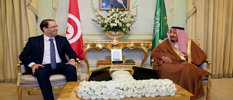 الملك السعودي يستقبل رئيس الحكومة وعددًا من الوزراء 