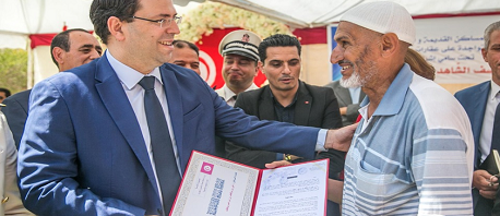 الشاهد يُعلن التسوية العقارية لـ184 تجمعا سكنيا بالمهدية 